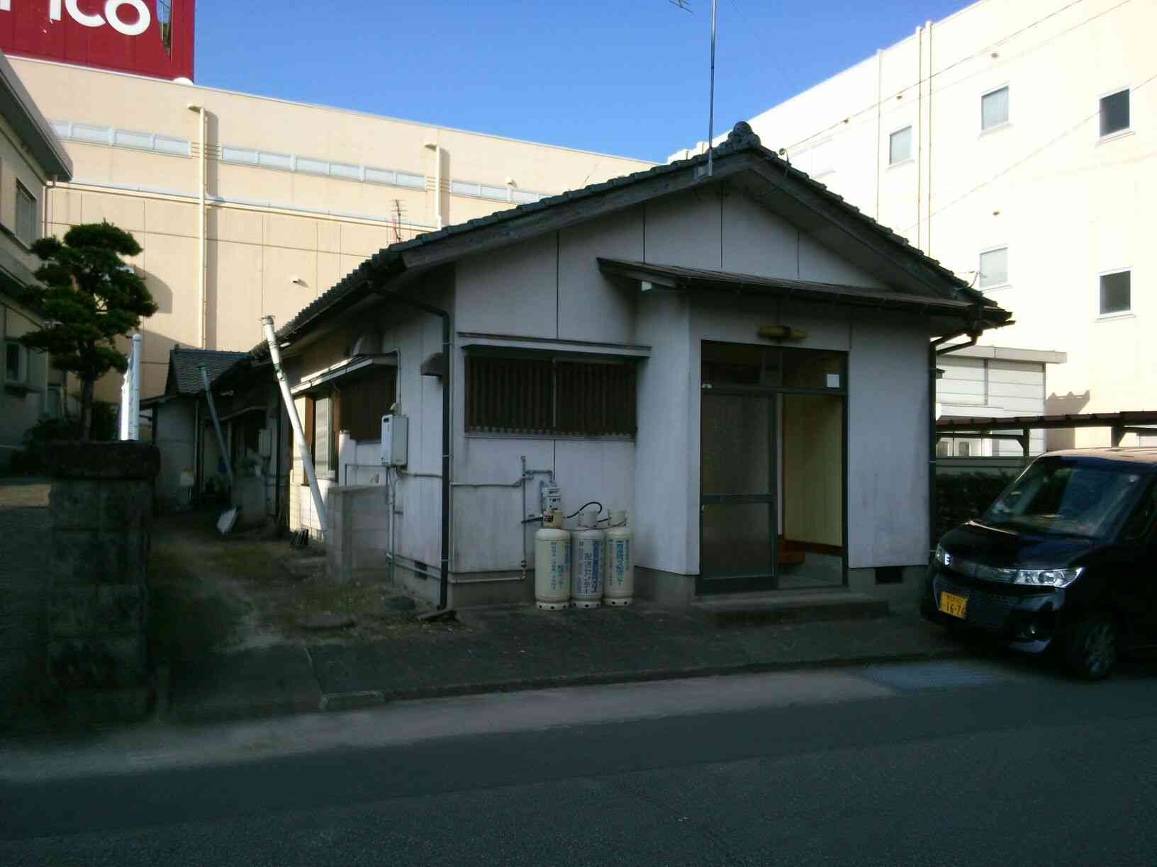 no image